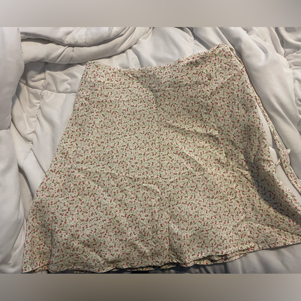 Brandy Melville Floral Wrap Skirt